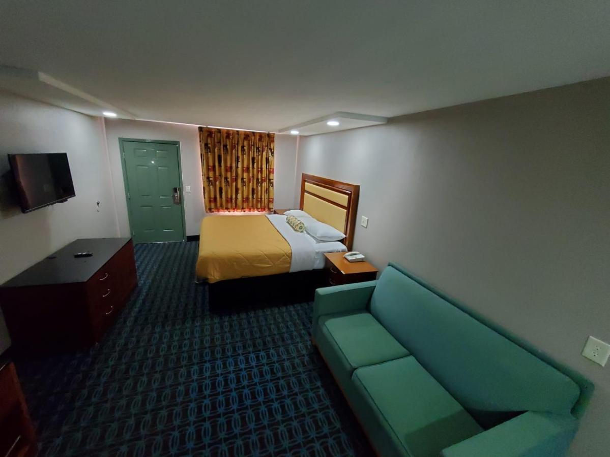 Scottish Inns & Suites Springdale Exterior photo